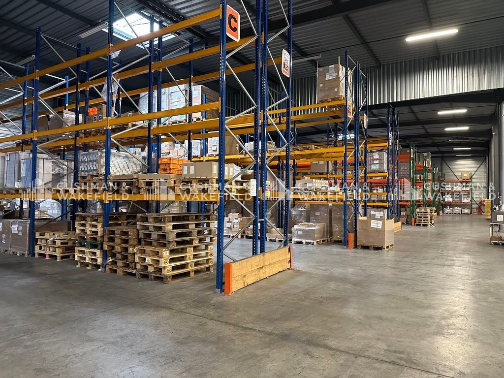 Vente activités 2650 m² non divisibles