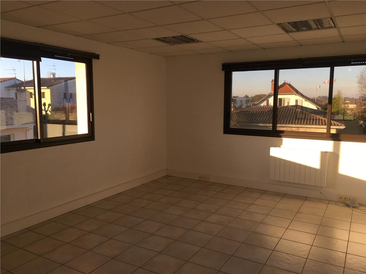 120 m² dispo à Le haillan