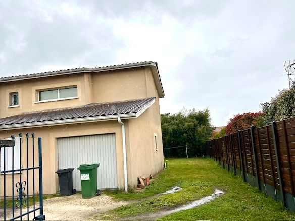 Vente local commercial 157 m² à Le Haillan