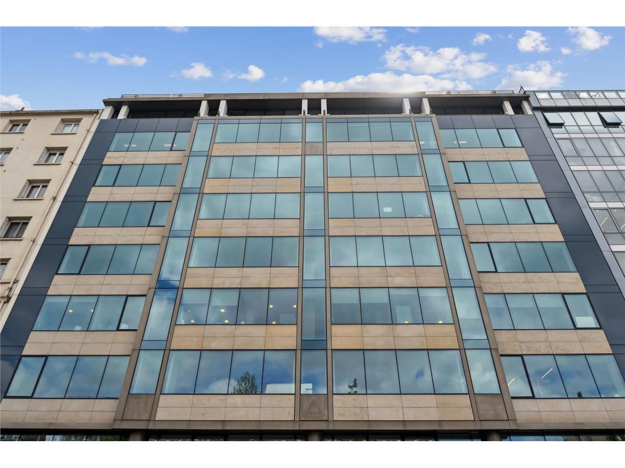 Location bureaux 1131 m² à Neuilly-sur-Seine