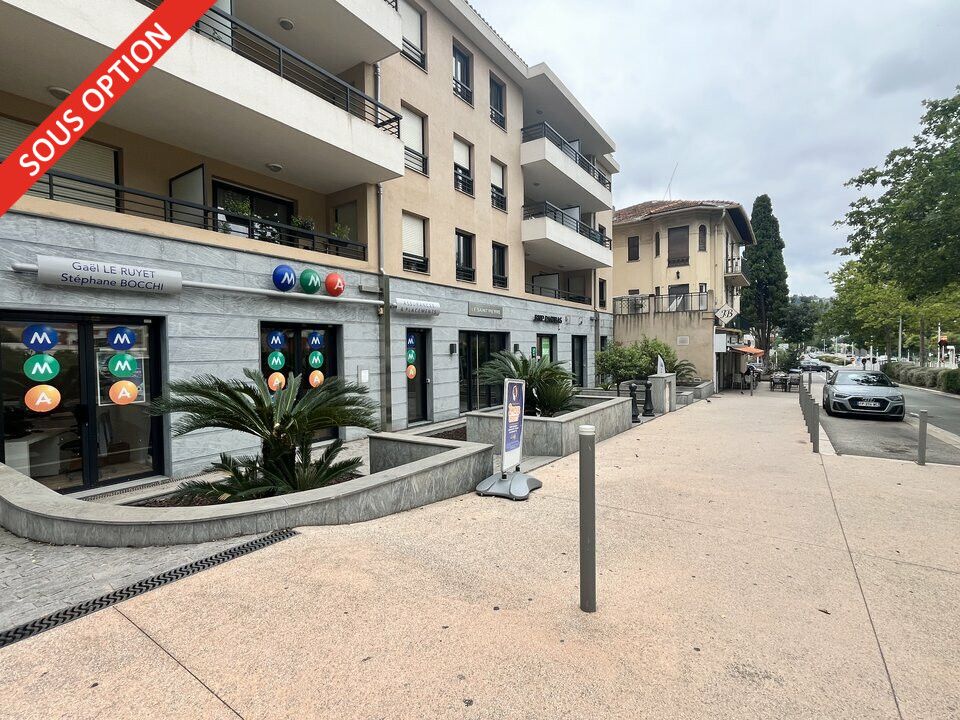 A LOUER LOCAL COMMERCIAL 76M2 NICE SAINT ISIDORE