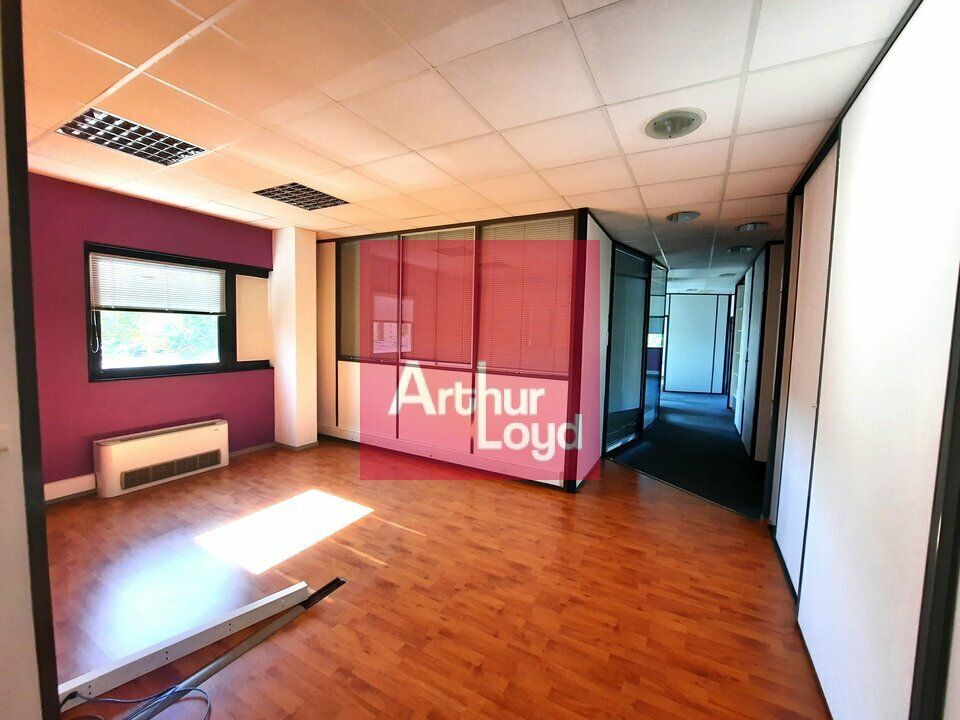 Location bureaux 220 m² non divisibles