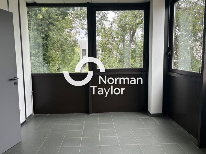 Location bureaux 109 m² divisibles à partir de 52.5 m²