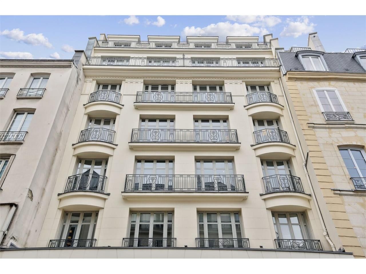 Location bureaux 306 m² à Paris