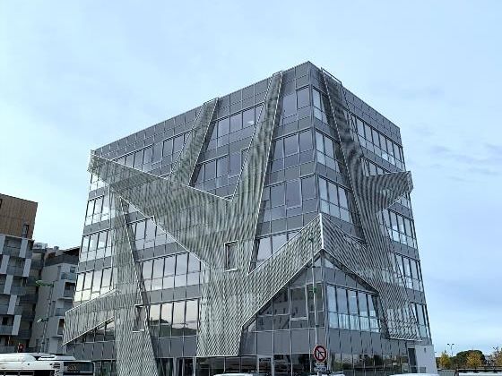 Location bureau - 381 m²