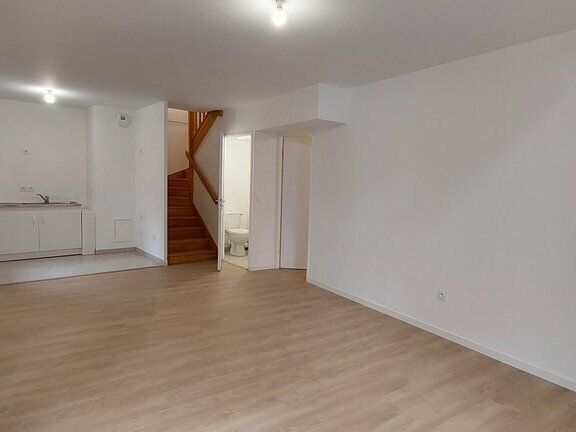 A VENDRE MURS LIBRES BASSINS A FLOT 