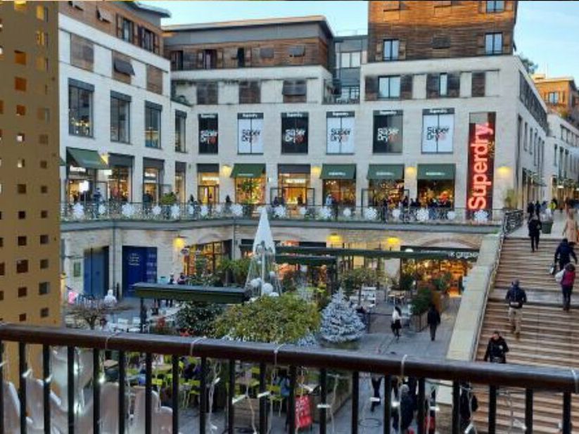 A LOUER LOCAL COMMERCIAL EMPLACEMENT N°1