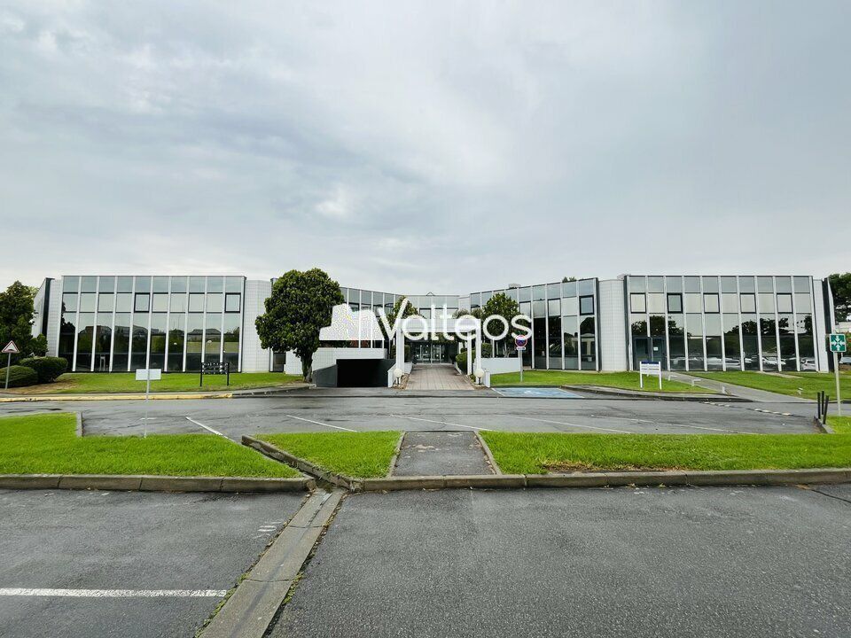 Location bureaux 860 m² non divisibles