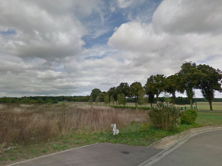 Vente terrain 2000 m² divisibles à partir de 1200 m²