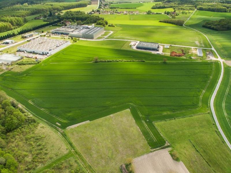 Vente terrain 167000 m² divisibles à partir de 78000 m²