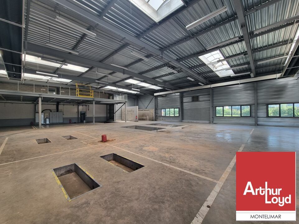 EXCLUSIVITÉ ARTHUR LOYD - A LA VENTE - BÂTIMENT INDÉPENDANT A USAGE DE COMMERCE AVEC ENTREPÔT ET BUREAUX