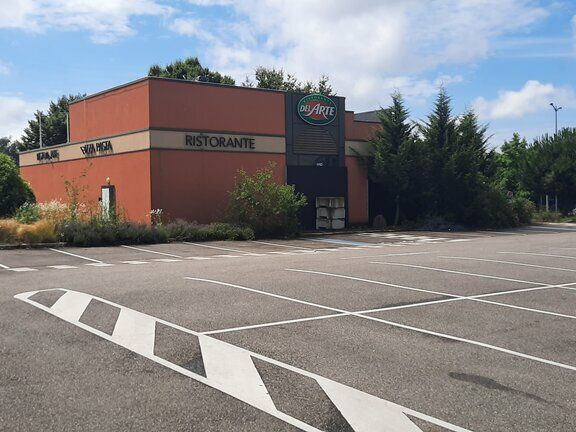 Local commercial - A louer - Emplacement N°1