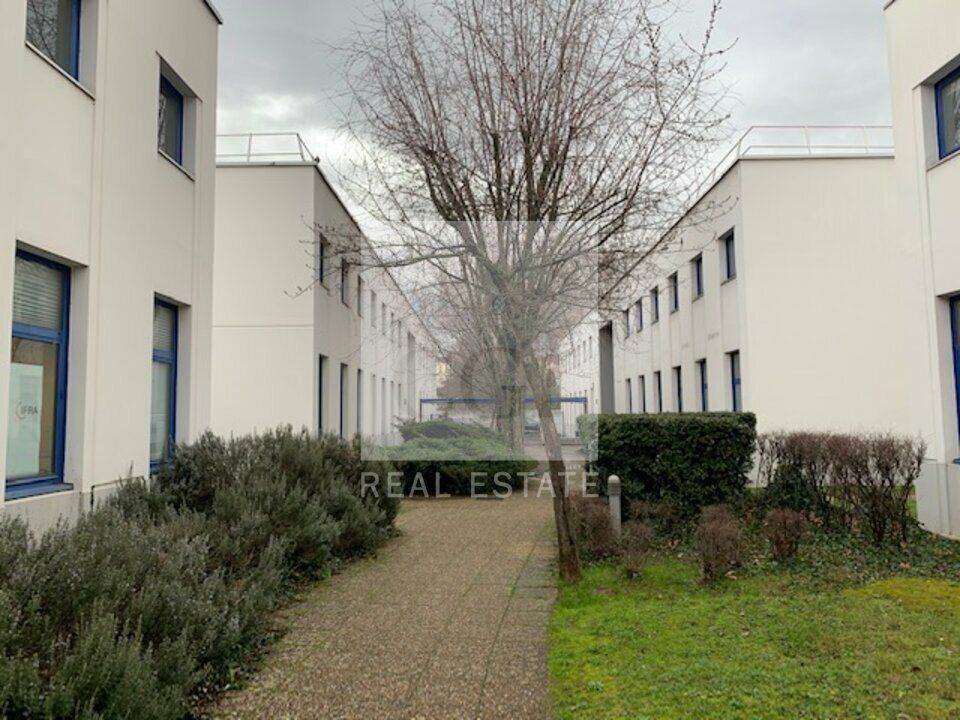 Location bureaux 657.38 m² divisibles à partir de 202.18 m²