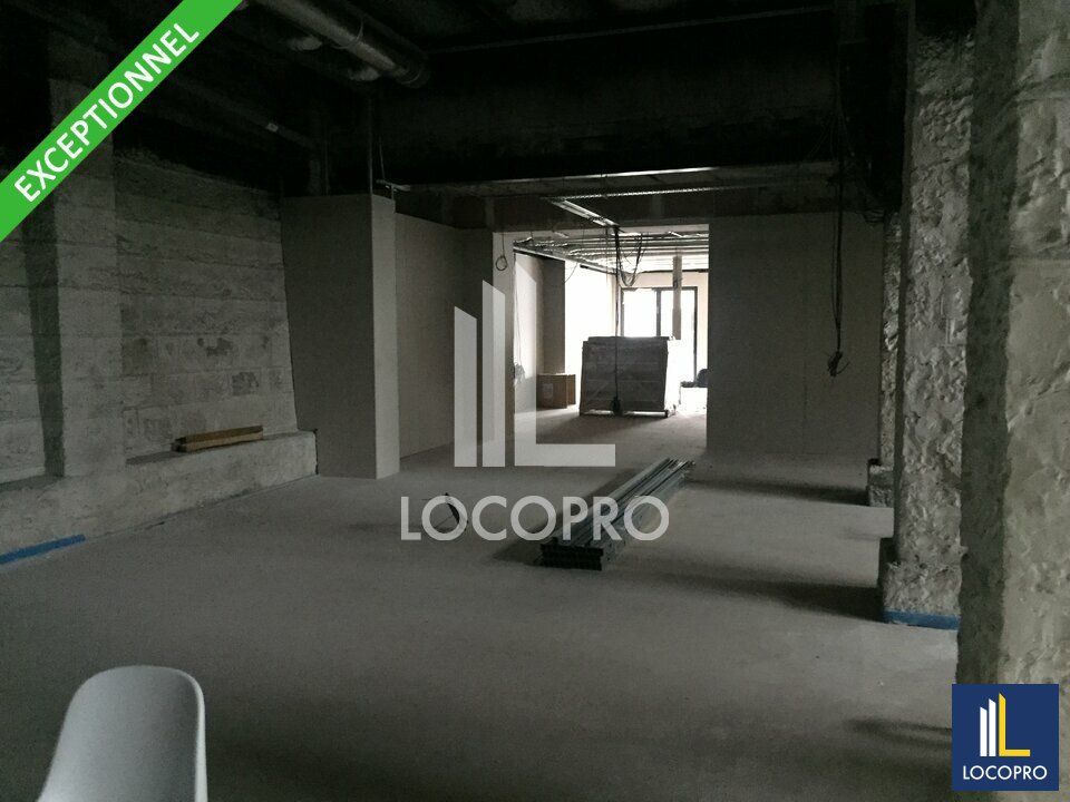 A VENDRE - MURS LIBRES - 571 M2 - NICE LE PORT 