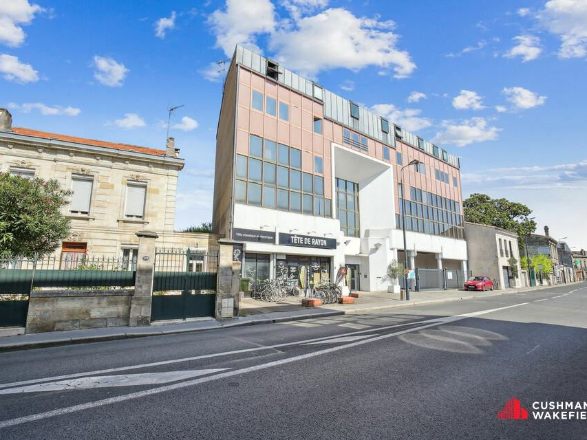 Vente bureaux 270 m² non divisibles