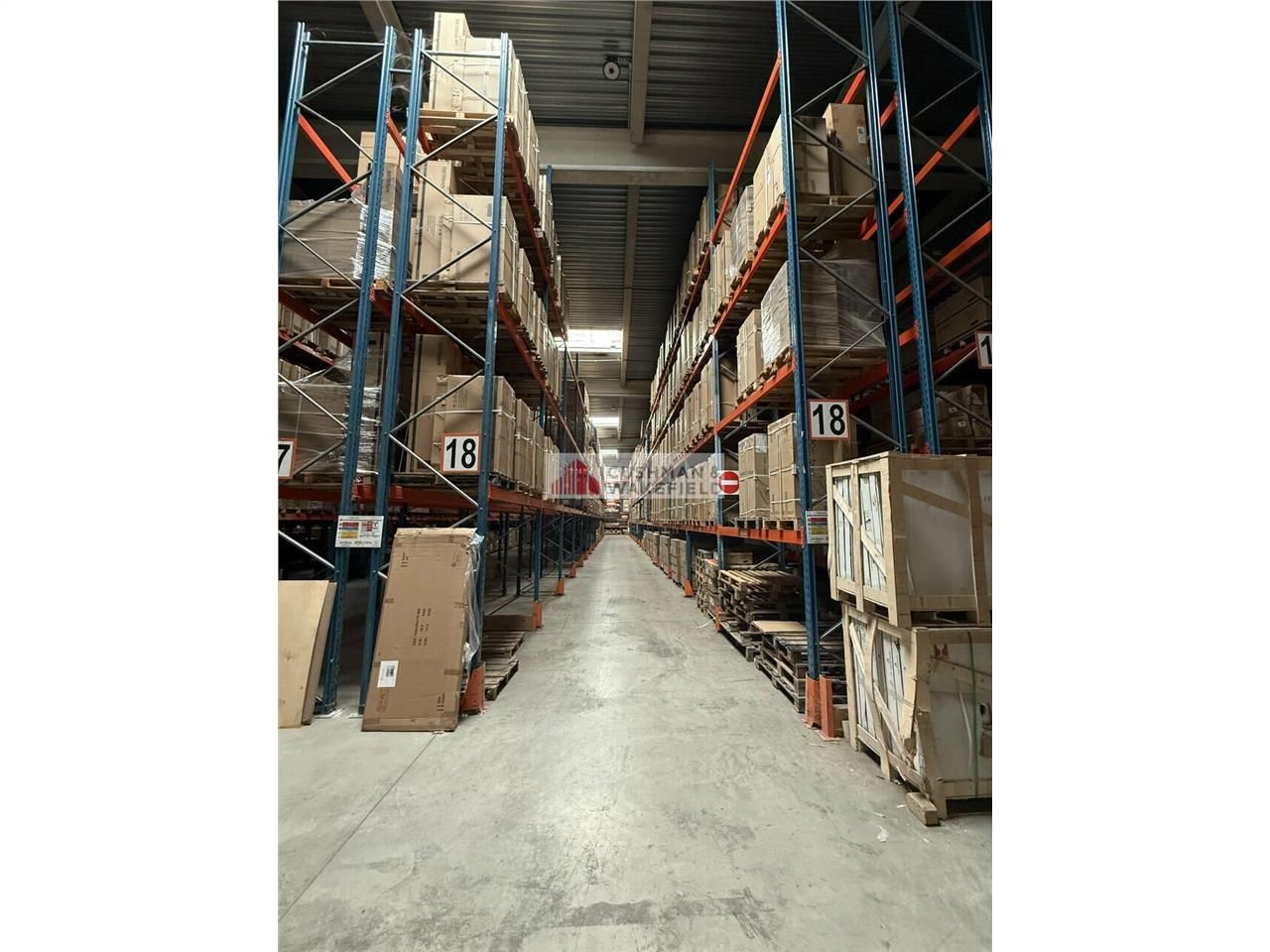 NIMES - LOCAL D'ACTIVITE DE 4100 M² A LOUER