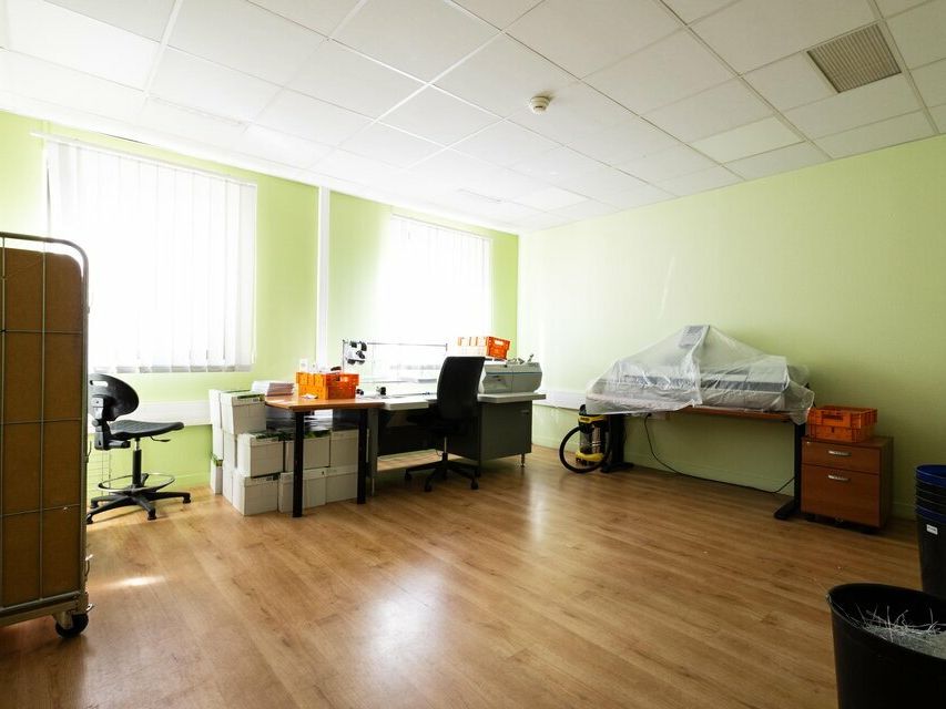 QUARTIER REPUBLIQUE : 3 170M² DE BUREAUX A VENDRE