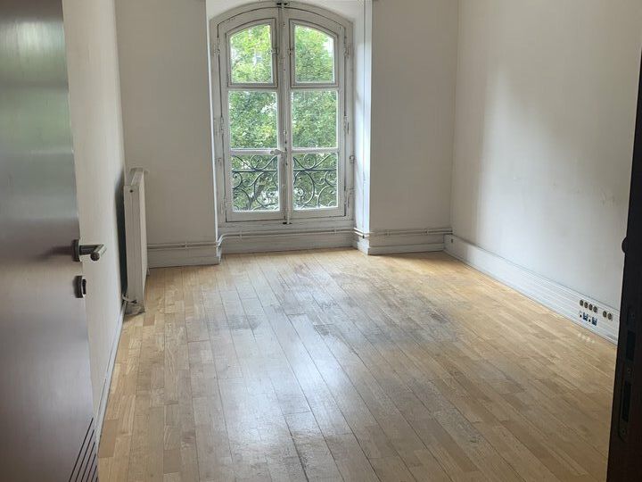 TRIANGLE D'OR, LOCAL PROFESSIONNEL A VENDRE