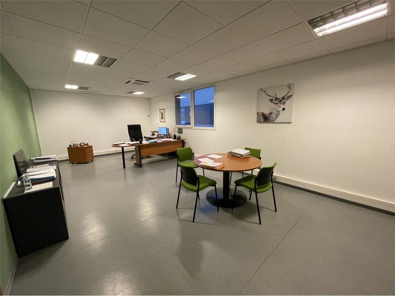 Location bureaux 42.00 m² non divisibles