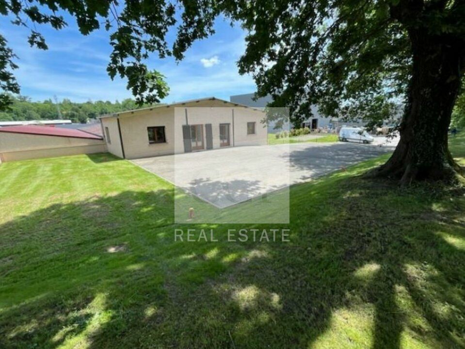 Location bureaux 128 m² non divisibles