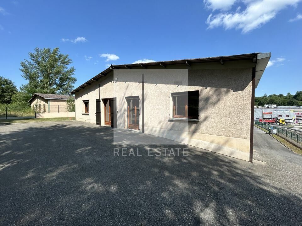 Bureaux à Louer à Brignais – 128 m² Refaits à Neuf avec Parkings