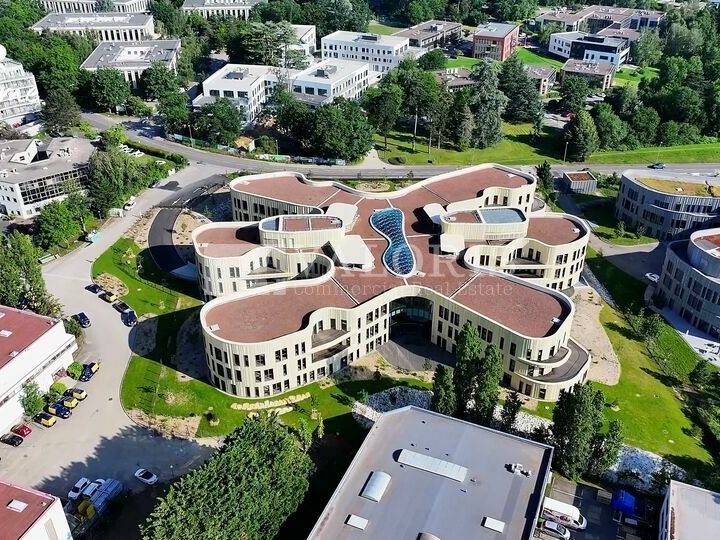 Location bureaux 6391 m² divisibles à partir de 608 m²