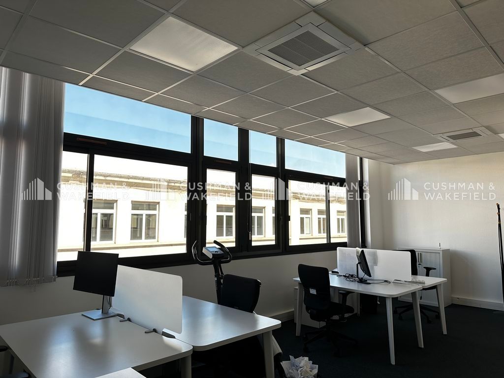 Vente bureaux 429 m² divisibles à partir de 147 m²