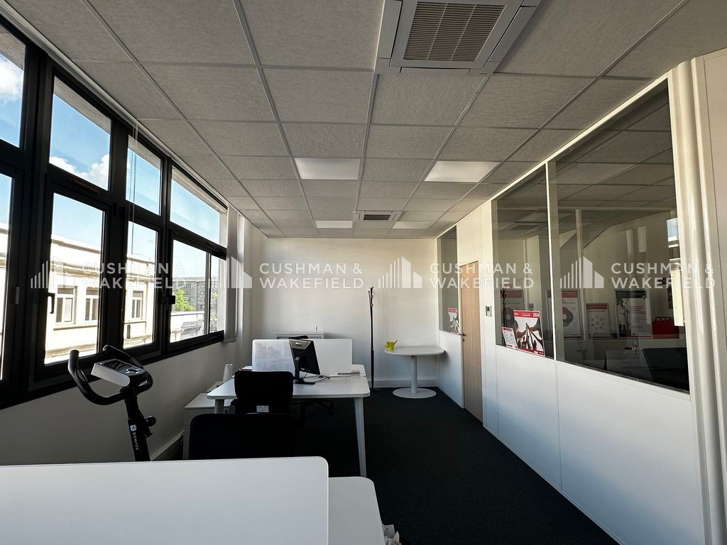 Vente bureaux 429 m² divisibles à partir de 147 m²