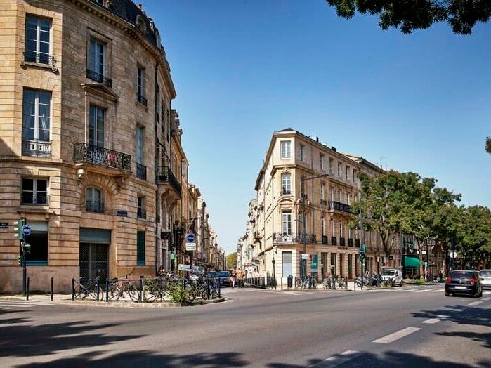 Bureaux de 130 m² à louer au coeur du Triangle d'Or