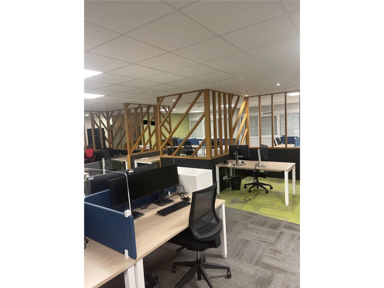 420 m² dispo à Le mans