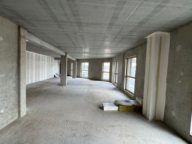 Saint-Etienne Nord - For rent new offices of 112 m2 with ter