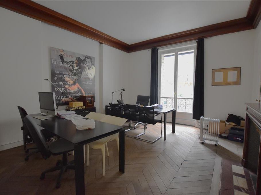 Vente bureaux 199 m² non divisibles