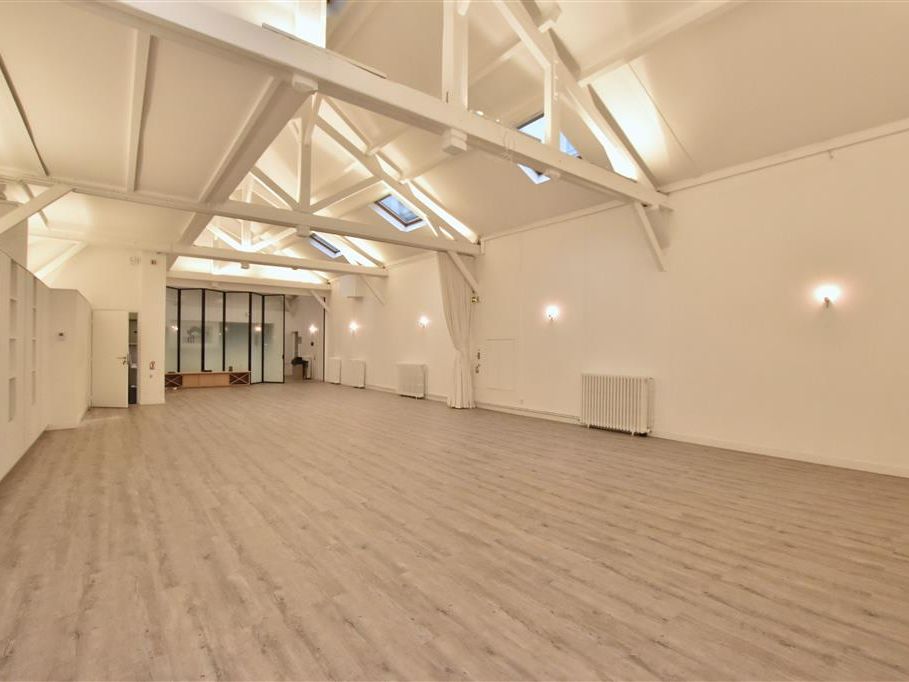 Location Bureaux 321 m² non divisibles
