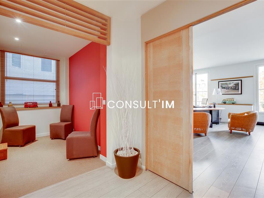 Vente bureaux 138 m² non divisibles