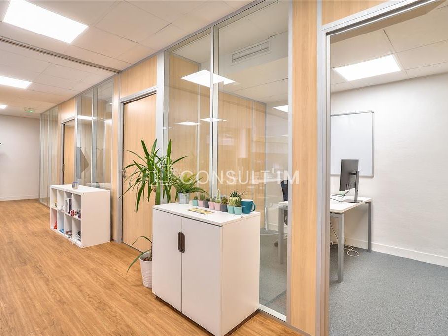 Vente bureaux 633 m² non divisibles