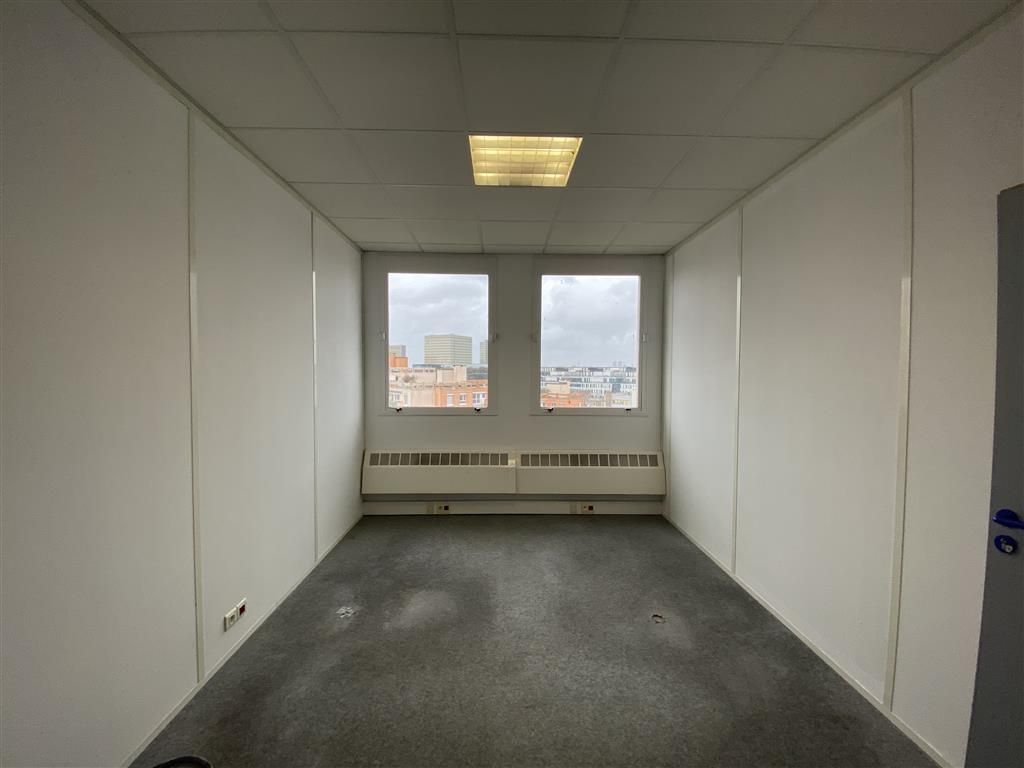 Location Bureaux 155 m² non divisibles