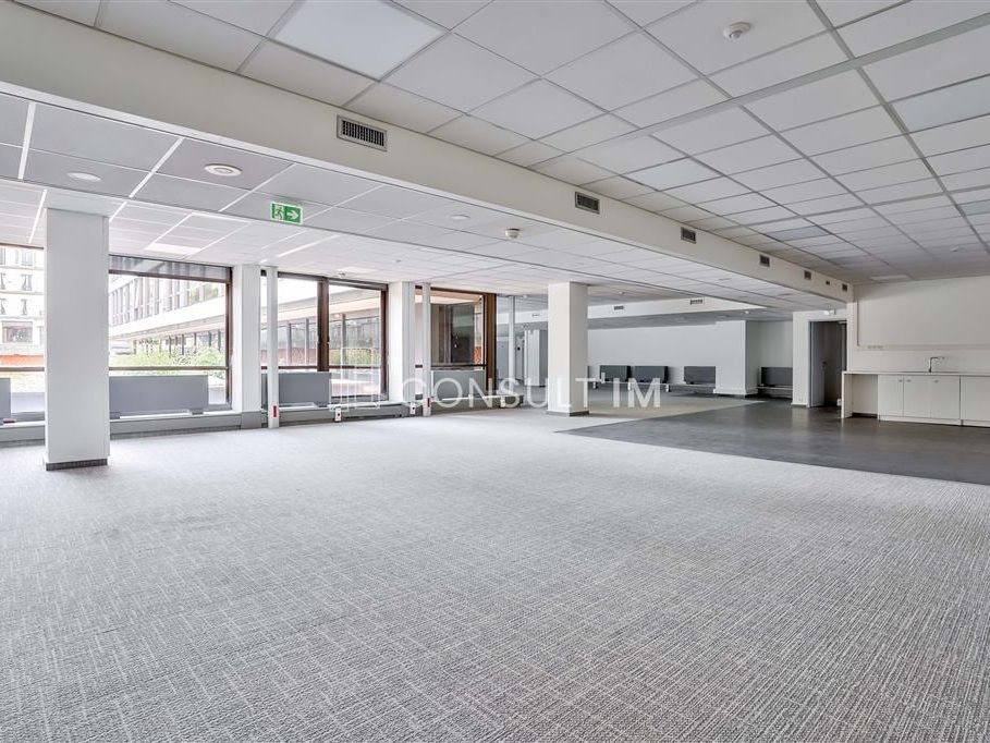 Location bureaux 555 m² non divisibles