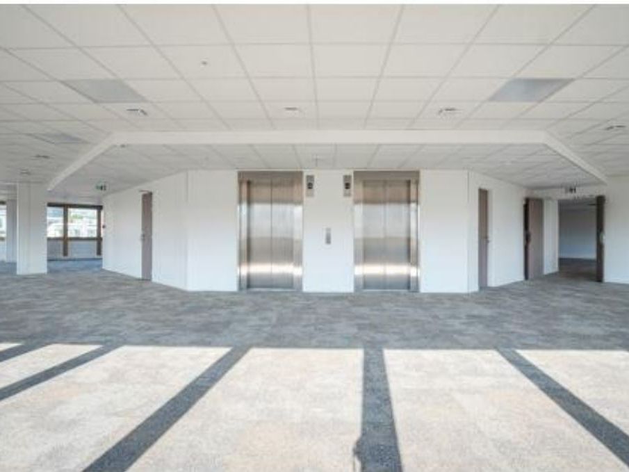 Location Bureaux 708 m² non divisibles