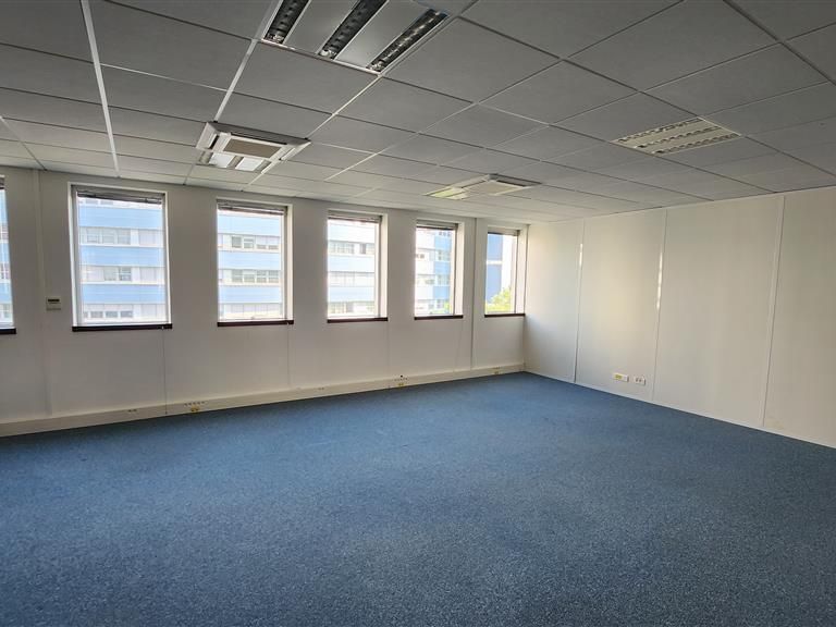 Location Bureaux 370 m² non divisibles