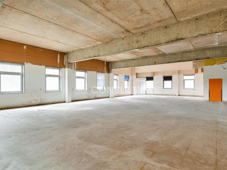 Location bureaux 2306 m² divisibles à partir de 255 m²