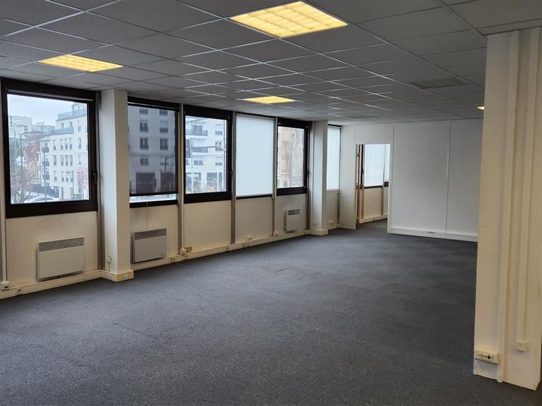 Location bureaux 302 m² non divisibles