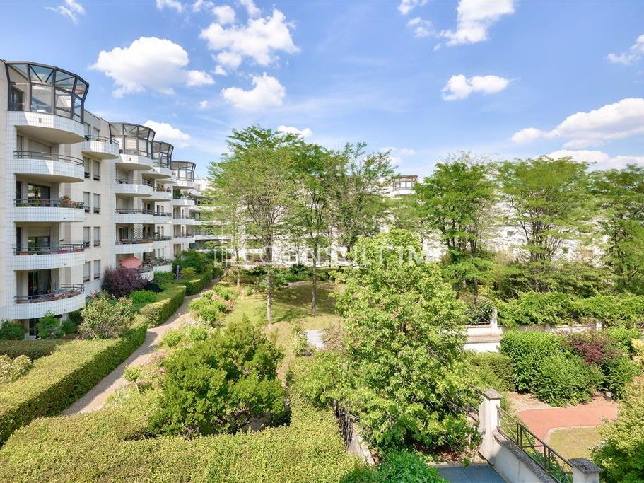 Vente bureaux 1345 m² non divisibles