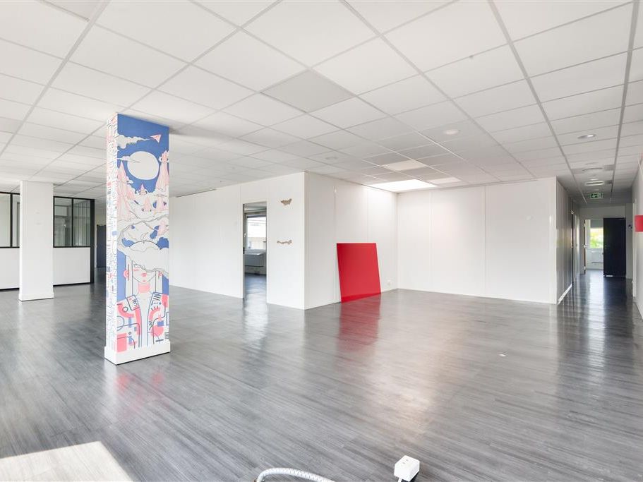 Vente Bureaux 303 m² non divisibles