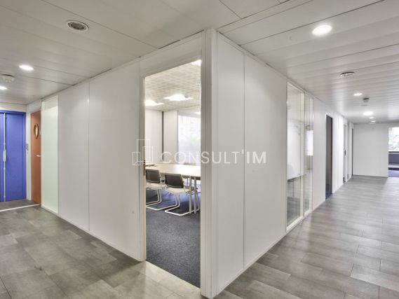 Location Bureaux 216 m² non divisibles