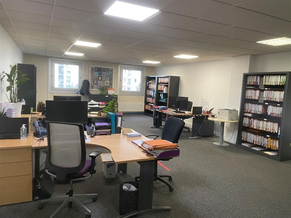 Location Bureaux 400 m² non divisibles