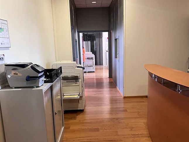 Location bureaux 649 m² divisibles à partir de 112 m²