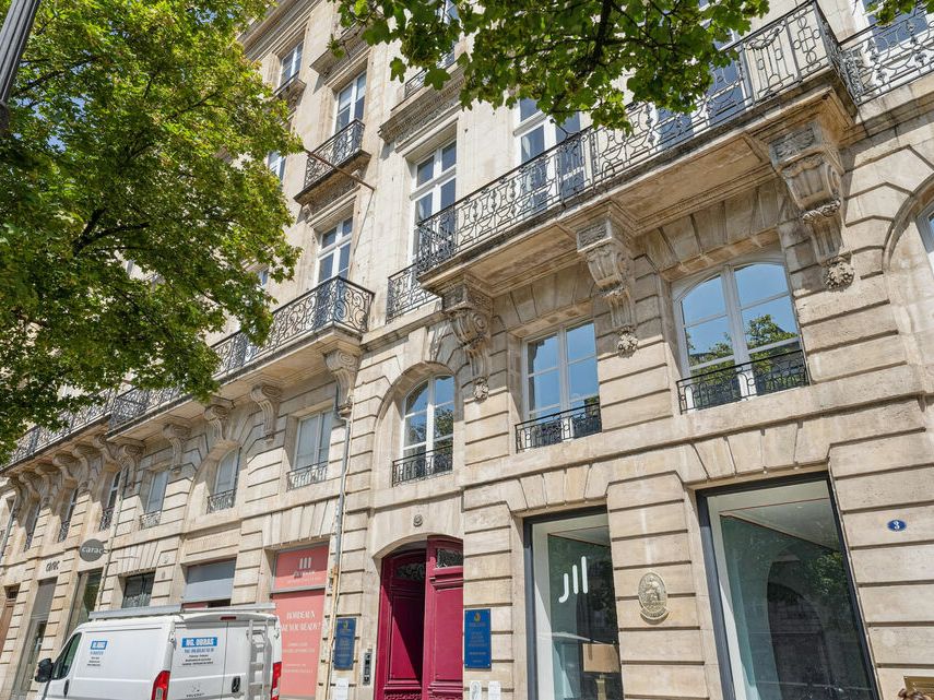 TRIANGLE D'OR, BUREAUX A LOUER 