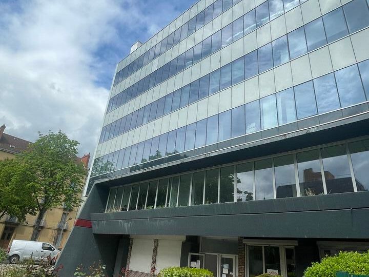 Location bureaux 117.14 m² non divisibles