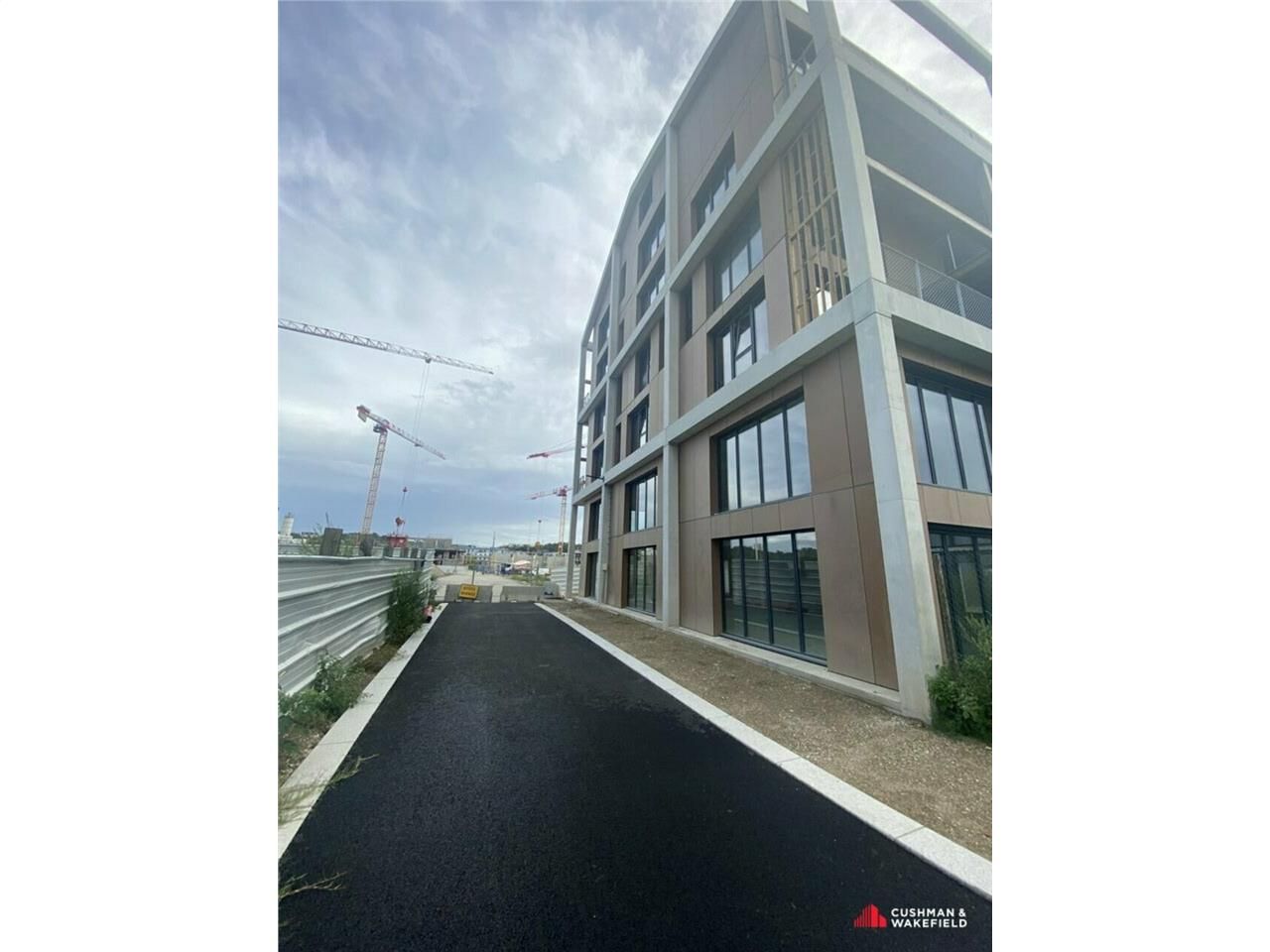 BORDEAUX BRAZZA LOCAUX NEUF À VENDRE