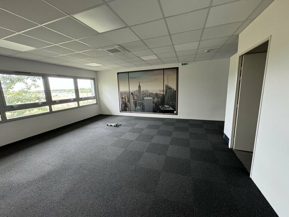 Location bureaux 125 m² non divisibles